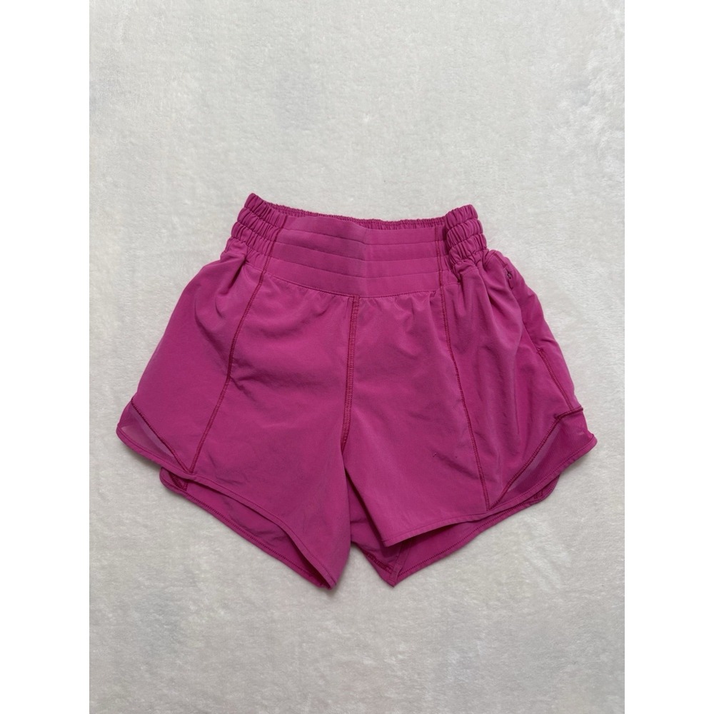 Lululemon Women Hotty Hot Mid Rise Lined Short Pink Size 0